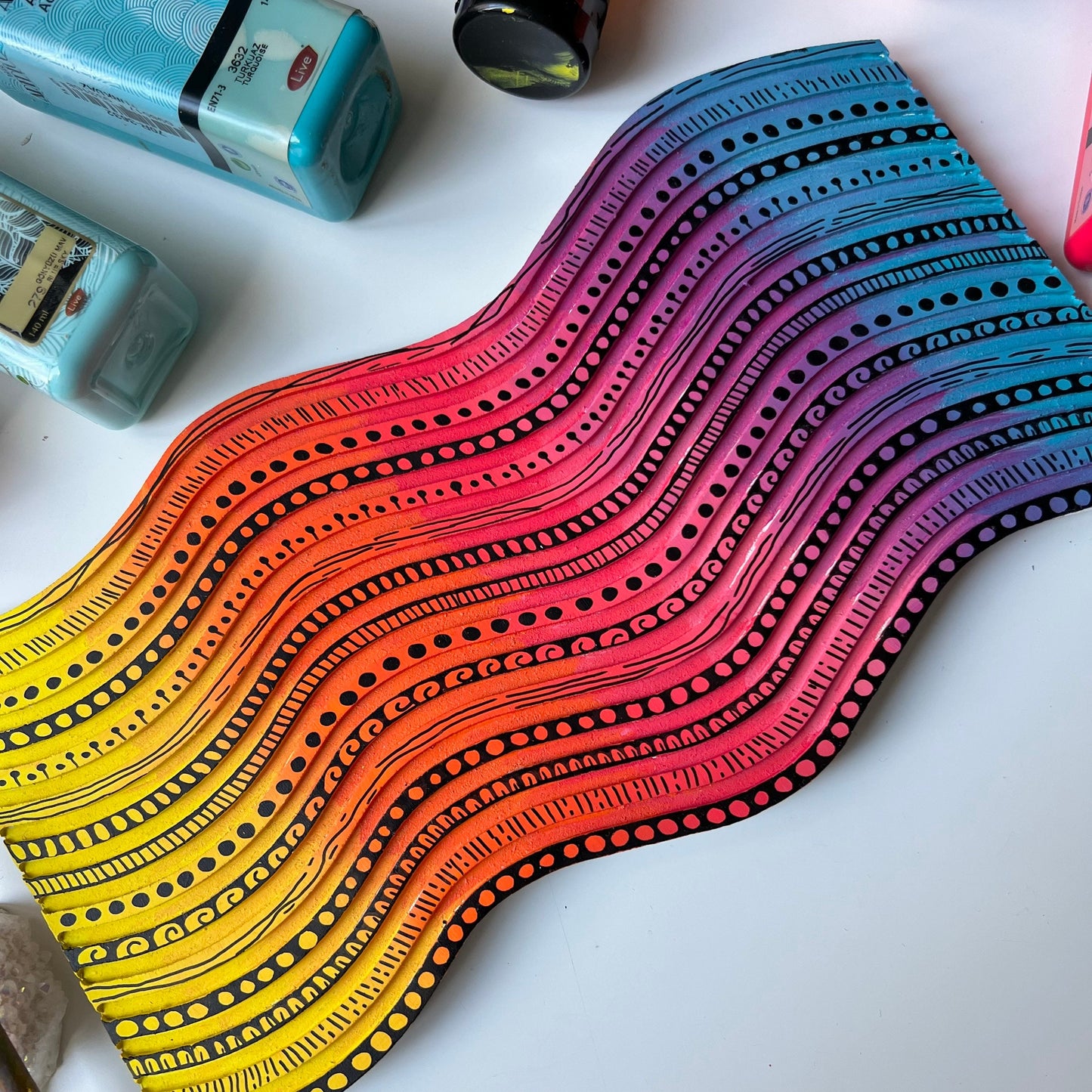 Zentangle Wavy rainbow wooden piece