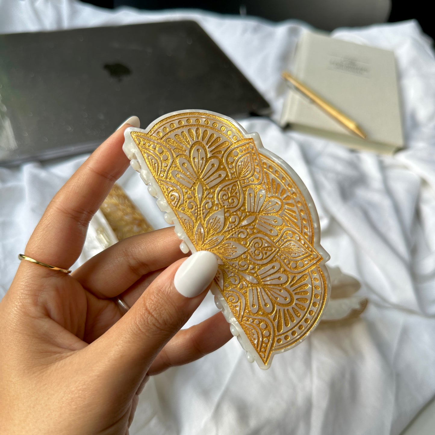 your favorite Goldie mandala claw clip