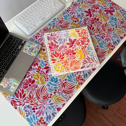 Watercolor floral bouquet desk pad
