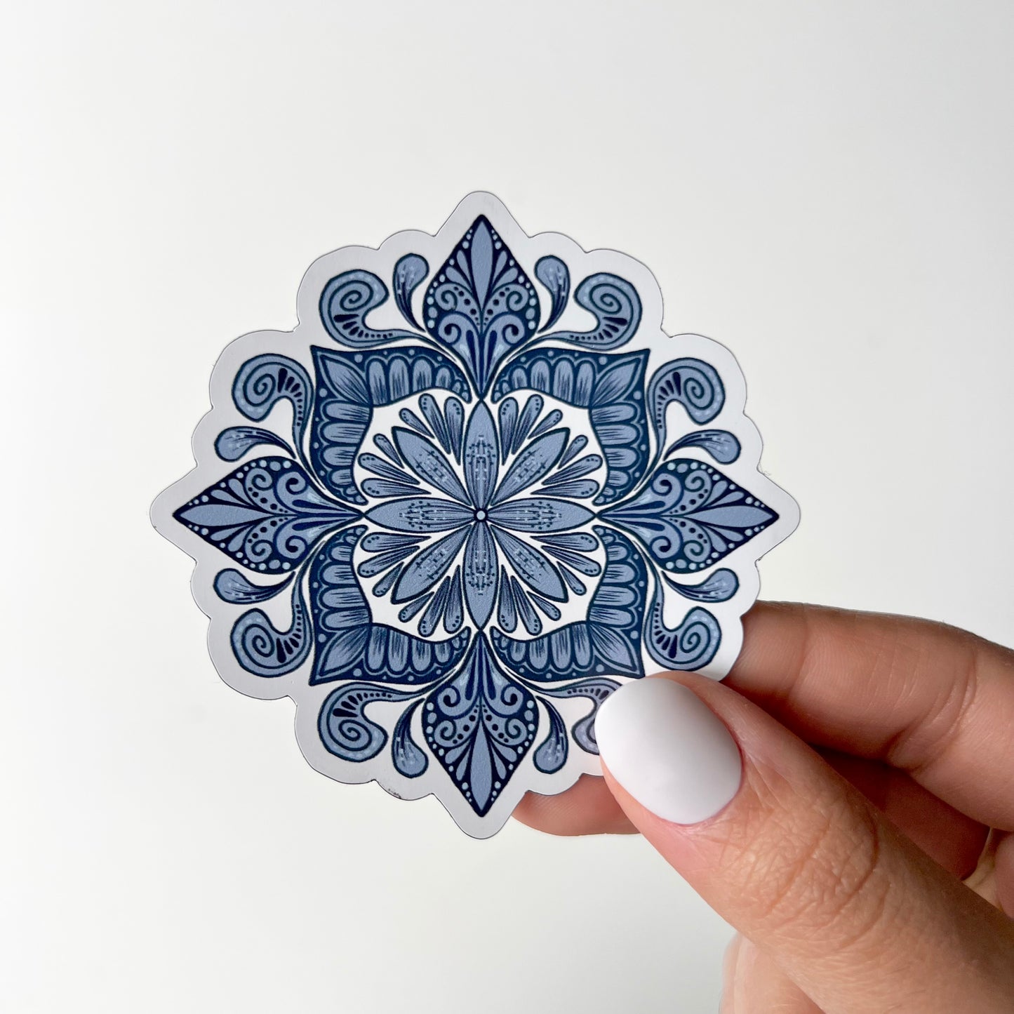 Blue shades mandala magnet