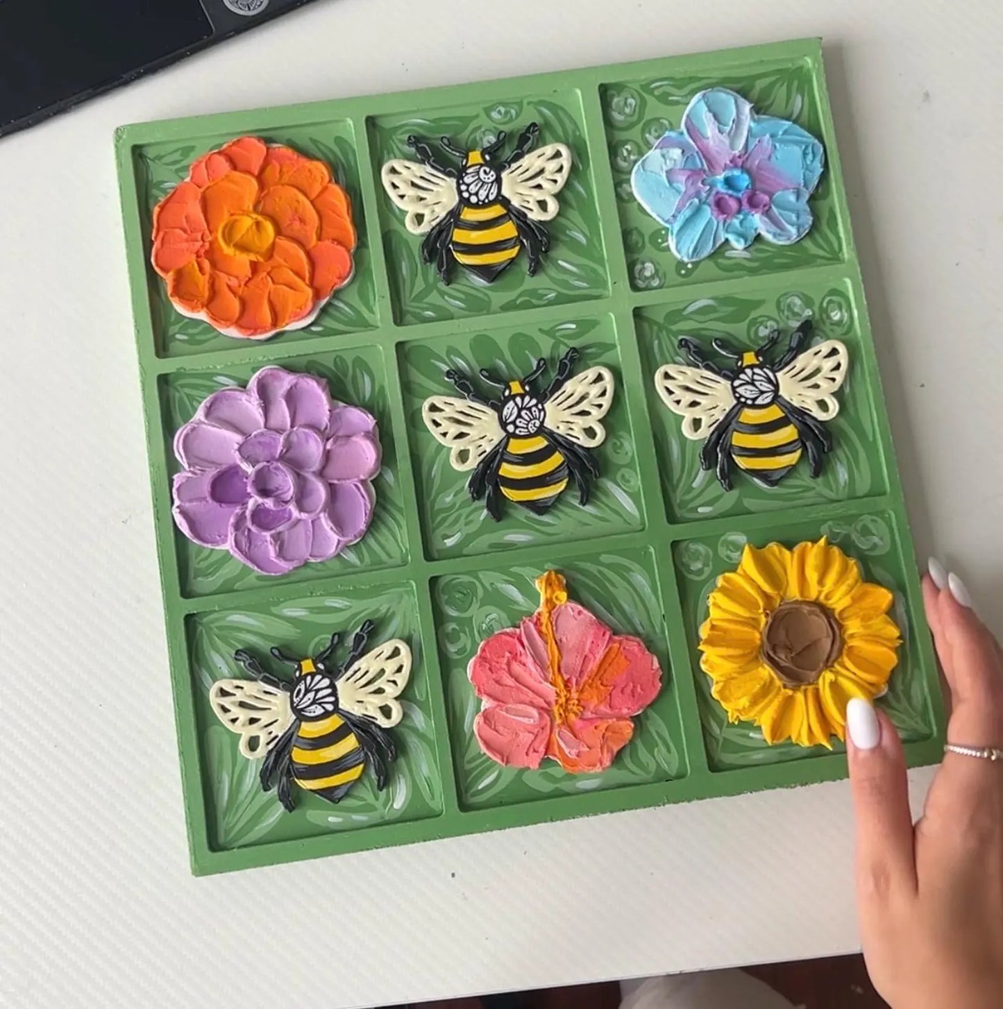 Busy bee tic tac toe- handmade