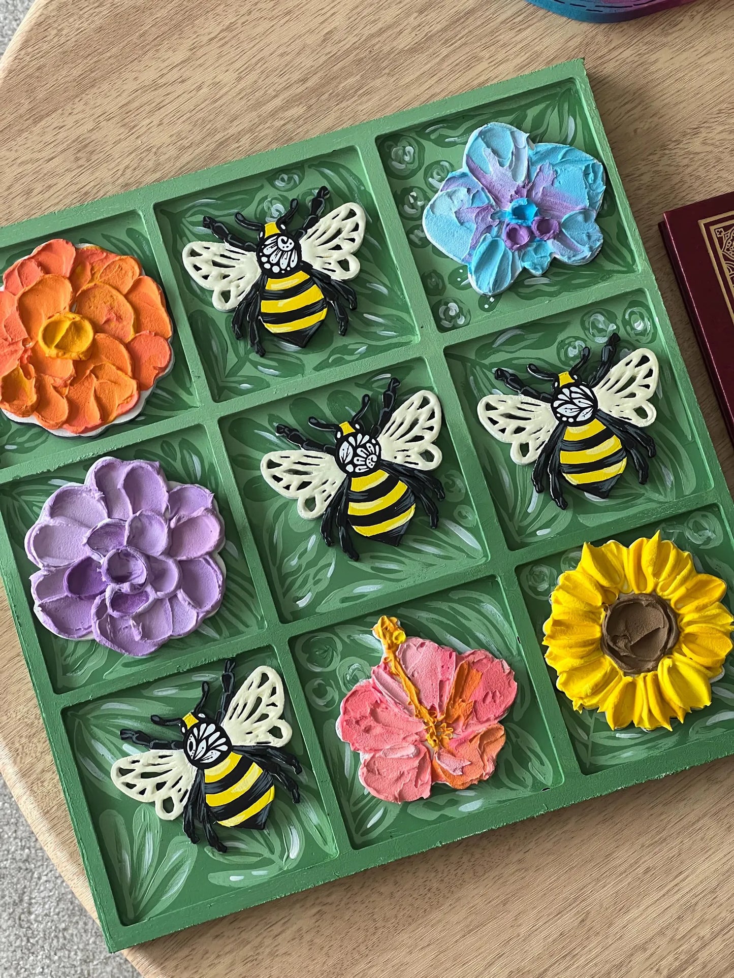 Busy bee tic tac toe- handmade