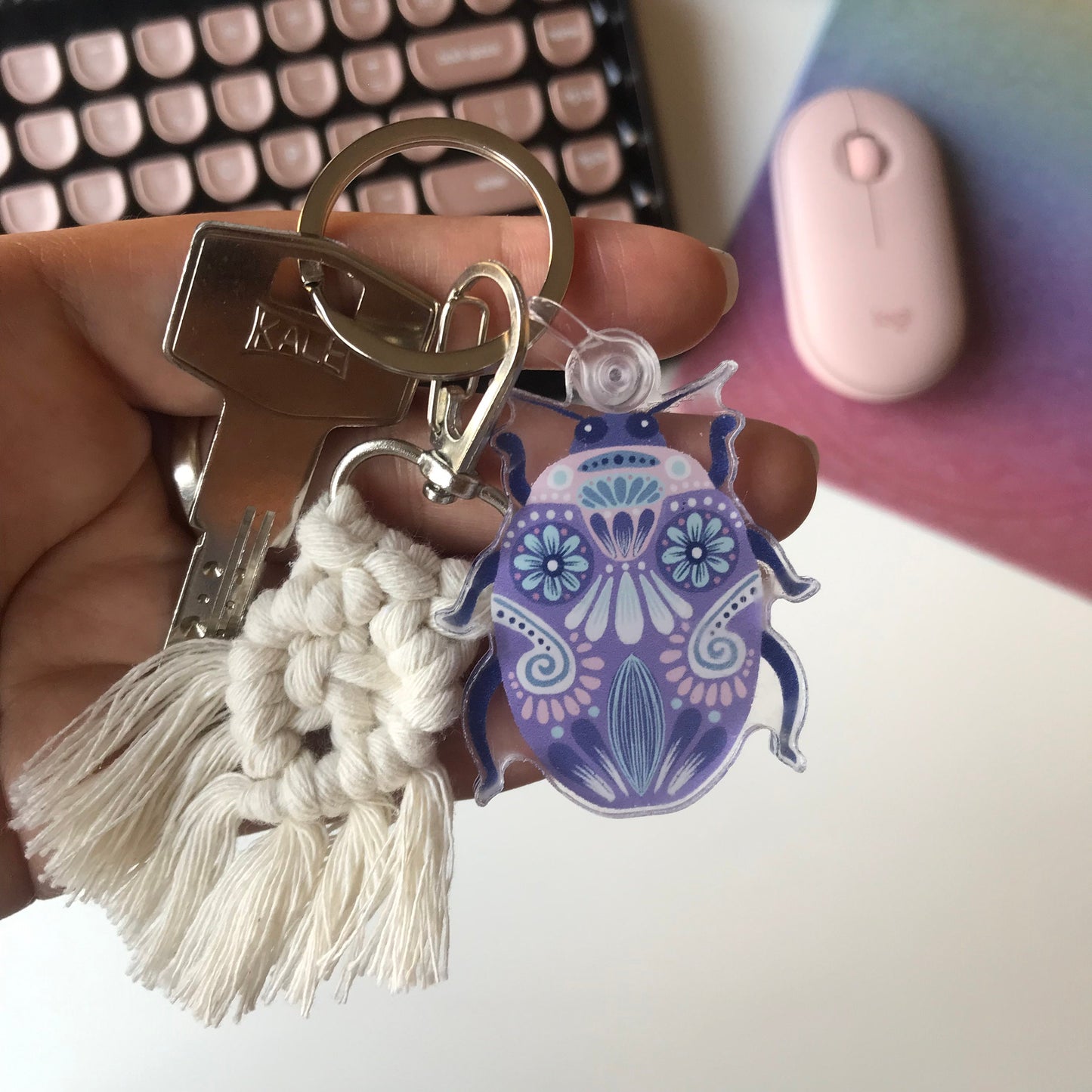 Folk cute bug acrylic keychain