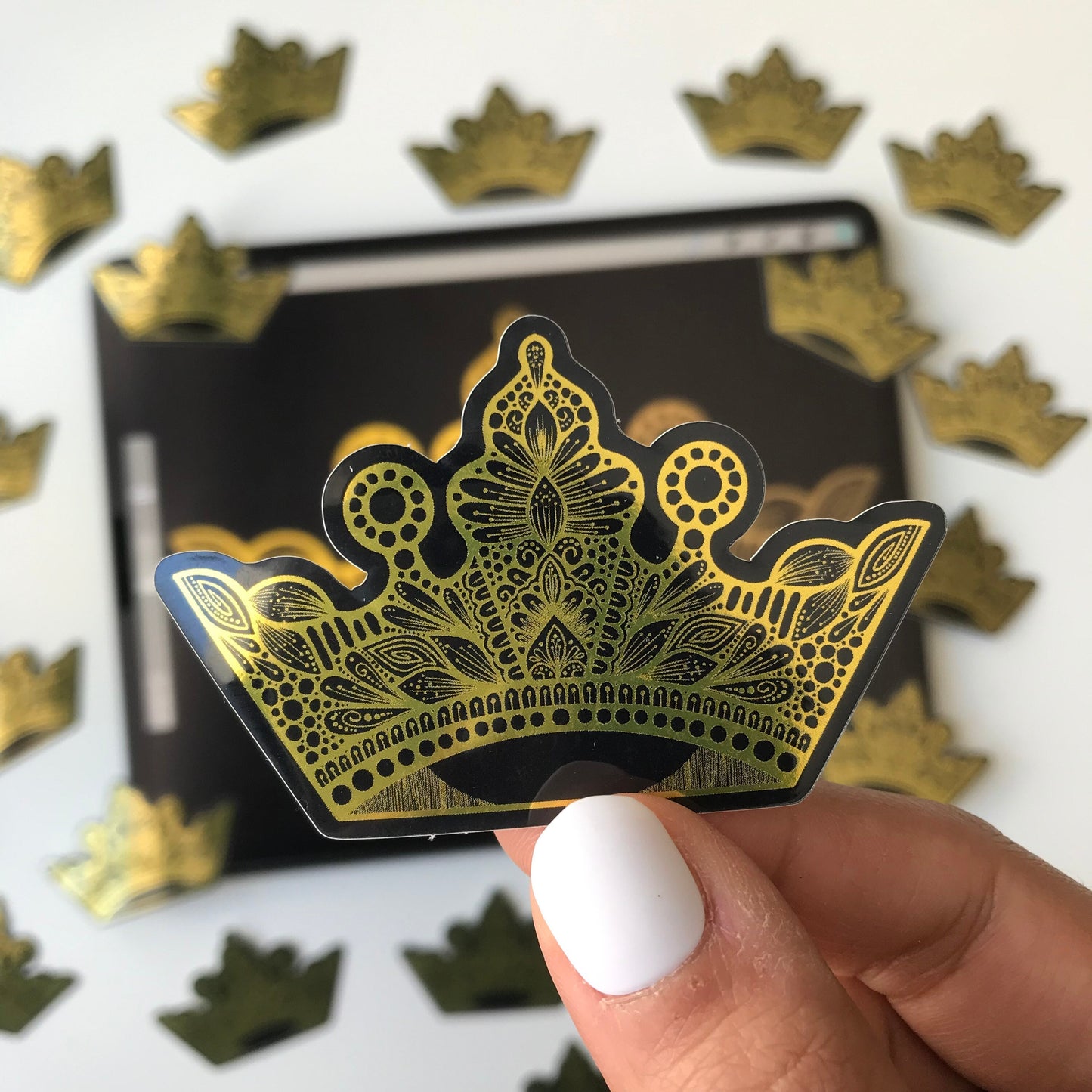 Zentangle Golden crown sticker