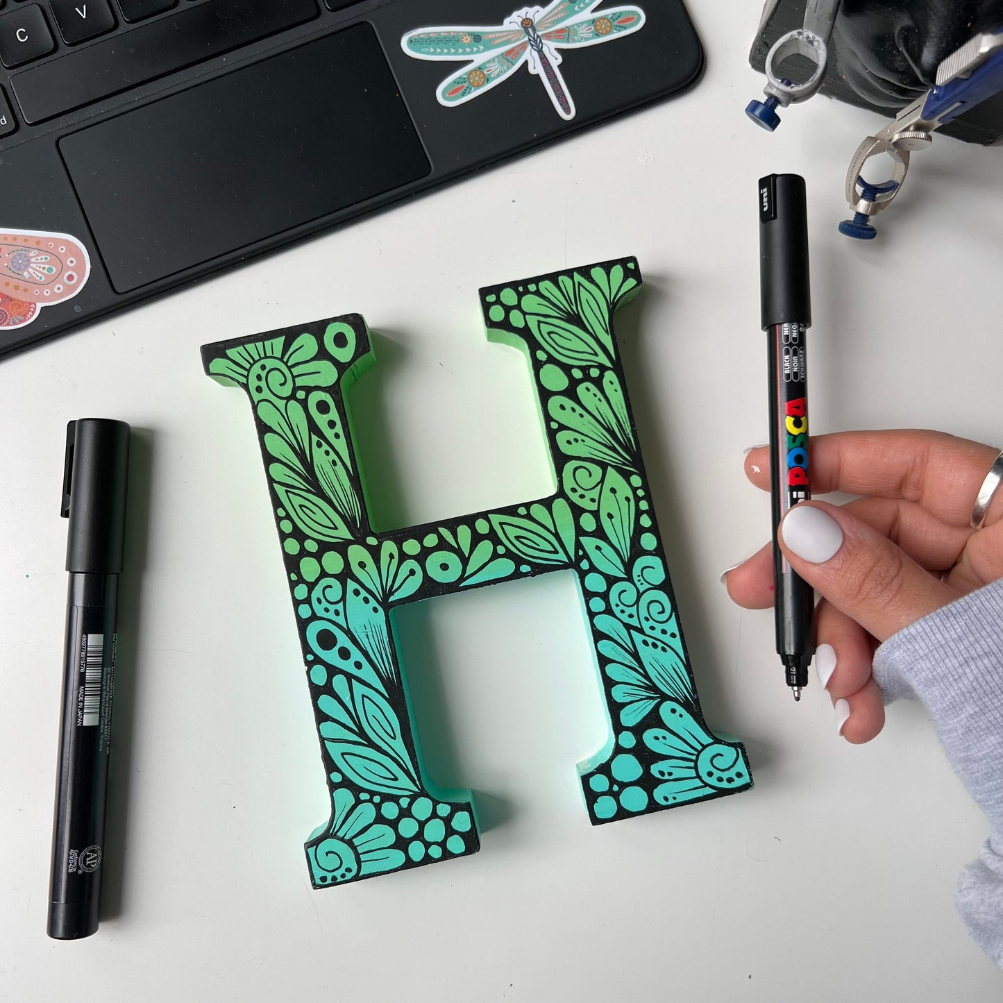 Zentangle H letter